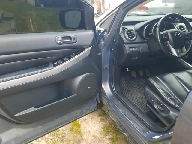 Серый Мазда СХ-7, объемом двигателя 2.2 л и пробегом 230 тыс. км за 8000 $, фото 4 на Automoto.ua