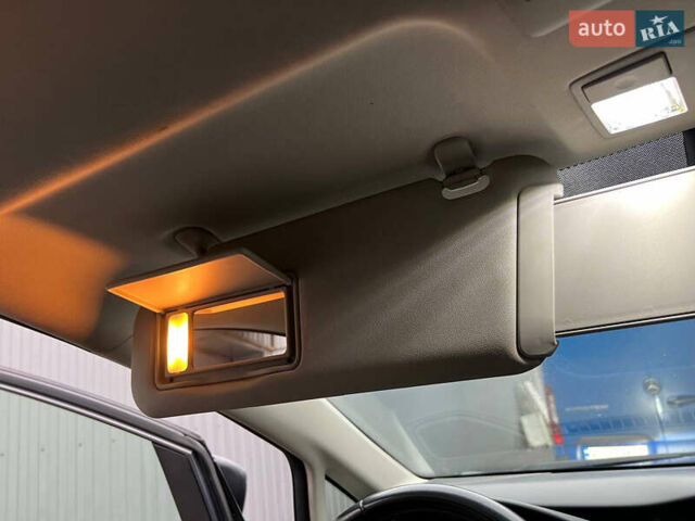 Серый Мазда СХ-7, объемом двигателя 2.18 л и пробегом 283 тыс. км за 8200 $, фото 30 на Automoto.ua