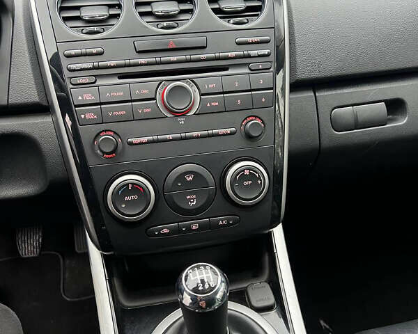 Серый Мазда СХ-7, объемом двигателя 2.18 л и пробегом 283 тыс. км за 8200 $, фото 21 на Automoto.ua