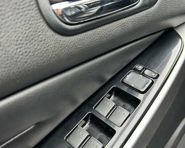 Серый Мазда СХ-7, объемом двигателя 2.18 л и пробегом 196 тыс. км за 9700 $, фото 26 на Automoto.ua