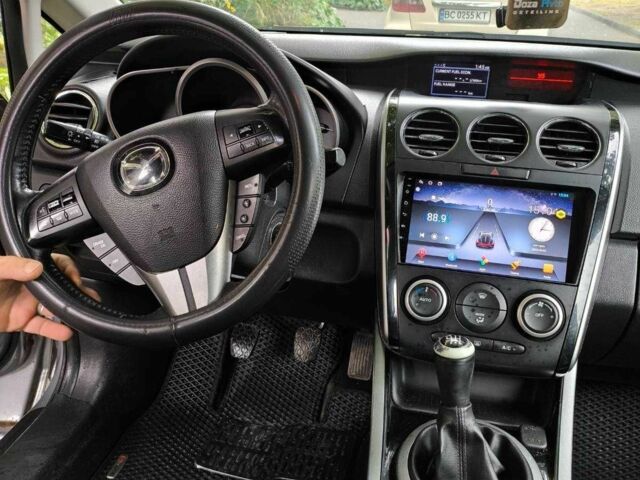 Сірий Мазда СХ-7, об'ємом двигуна 2.2 л та пробігом 256 тис. км за 9500 $, фото 6 на Automoto.ua