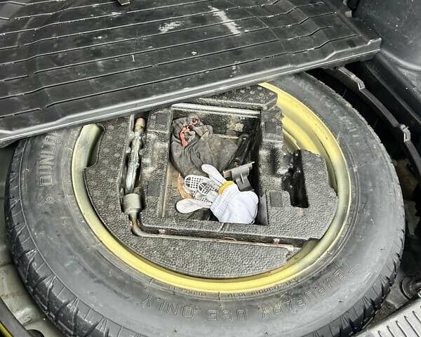 Серый Мазда СХ-7, объемом двигателя 2.18 л и пробегом 196 тыс. км за 9700 $, фото 14 на Automoto.ua