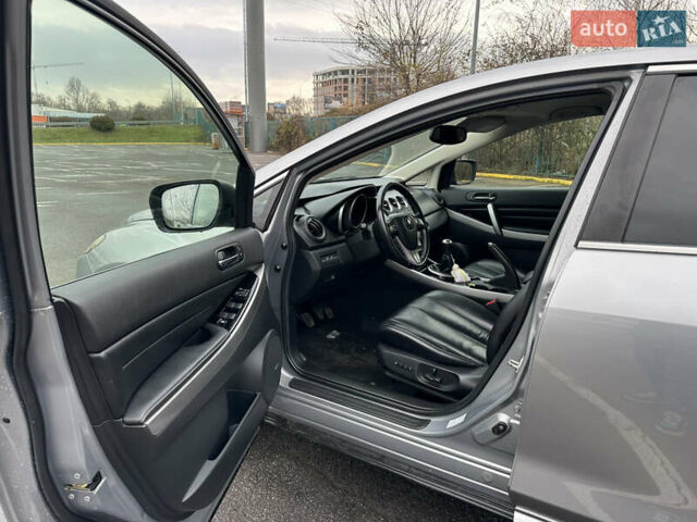 Серый Мазда СХ-7, объемом двигателя 2.18 л и пробегом 180 тыс. км за 10500 $, фото 10 на Automoto.ua