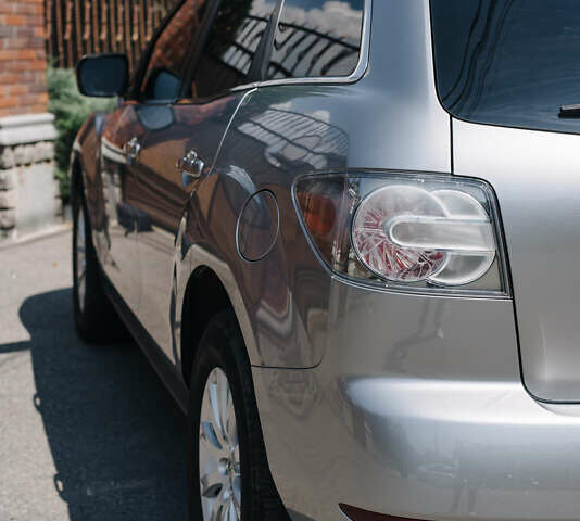 Мазда СХ-7 2011 в Умани на Automoto.ua Серый Мазда СХ-7, объемом двигателя 2.5 л и пробегом 153 тыс. км за 11500 $, фото 1 на Automoto.ua