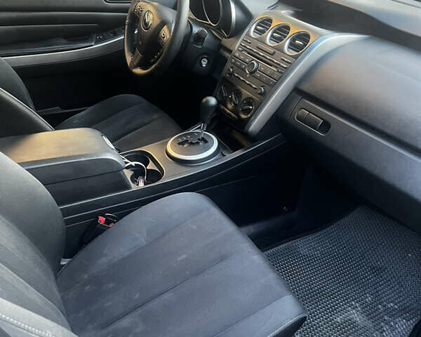 Серый Мазда СХ-7, объемом двигателя 2.5 л и пробегом 264 тыс. км за 8600 $, фото 9 на Automoto.ua