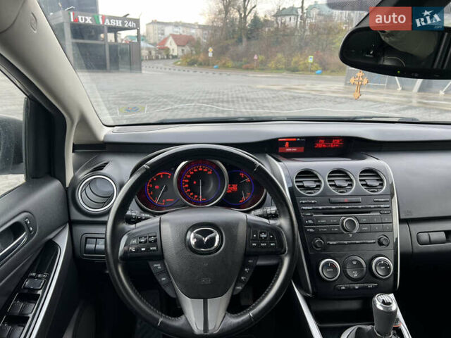 Серый Мазда СХ-7, объемом двигателя 2.18 л и пробегом 240 тыс. км за 11000 $, фото 6 на Automoto.ua