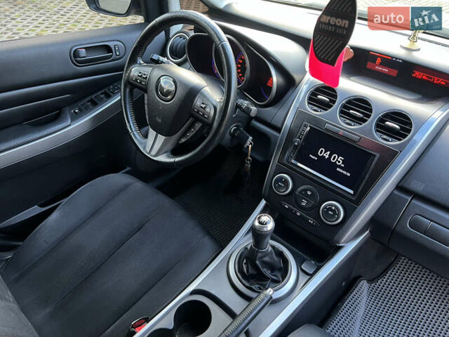 Серый Мазда СХ-7, объемом двигателя 2.2 л и пробегом 233 тыс. км за 10500 $, фото 39 на Automoto.ua