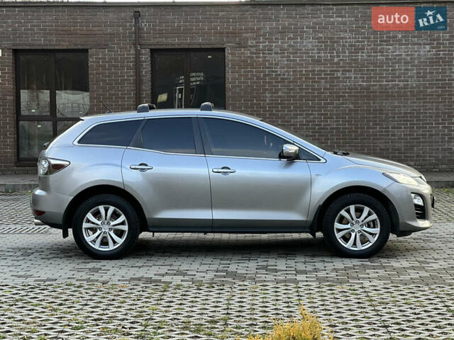 Серый Мазда СХ-7, объемом двигателя 2.2 л и пробегом 233 тыс. км за 10500 $, фото 9 на Automoto.ua