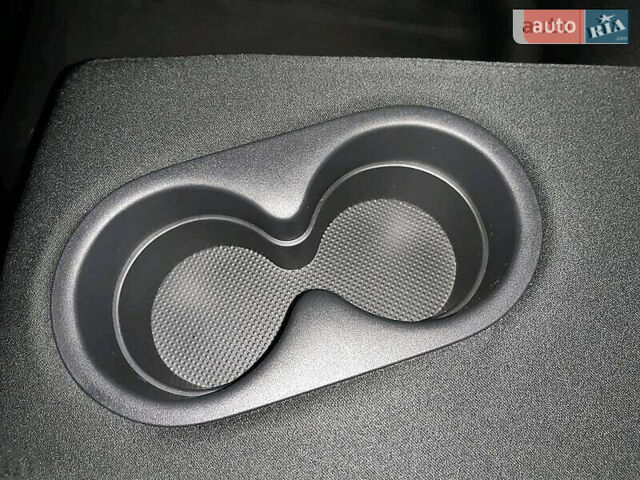 Серый Мазда СХ-7, объемом двигателя 2.5 л и пробегом 260 тыс. км за 10400 $, фото 26 на Automoto.ua