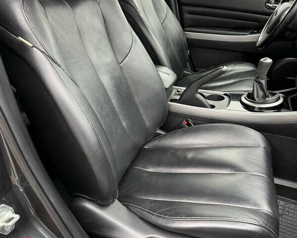 Серый Мазда СХ-7, объемом двигателя 2.2 л и пробегом 245 тыс. км за 9700 $, фото 20 на Automoto.ua