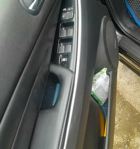 Серый Мазда СХ-7, объемом двигателя 2.2 л и пробегом 161 тыс. км за 10100 $, фото 5 на Automoto.ua