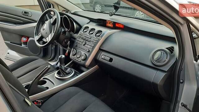 Сірий Мазда СХ-7, об'ємом двигуна 2.18 л та пробігом 228 тис. км за 10600 $, фото 7 на Automoto.ua