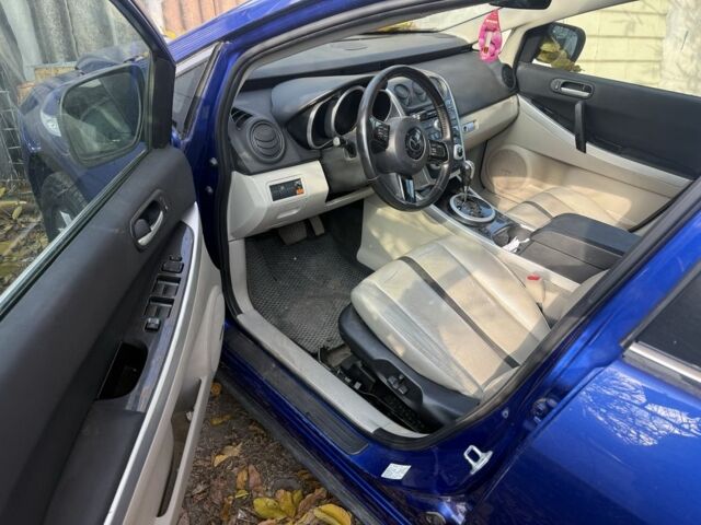 Синій Мазда СХ-7, об'ємом двигуна 2.3 л та пробігом 555 тис. км за 3500 $, фото 4 на Automoto.ua