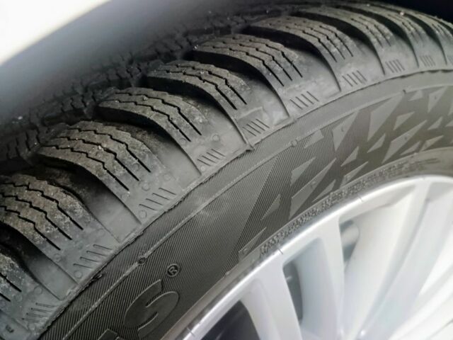 Зеленый Мазда СХ-7, объемом двигателя 1.2 л и пробегом 158 тыс. км за 9600 $, фото 8 на Automoto.ua