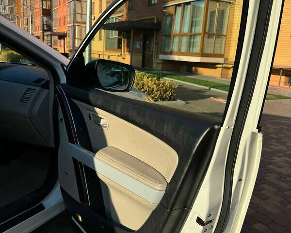 Белый Мазда СХ-9, объемом двигателя 3.73 л и пробегом 160 тыс. км за 8000 $, фото 25 на Automoto.ua