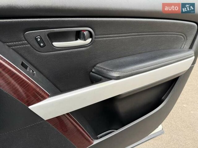 Белый Мазда СХ-9, объемом двигателя 3.73 л и пробегом 250 тыс. км за 7999 $, фото 36 на Automoto.ua