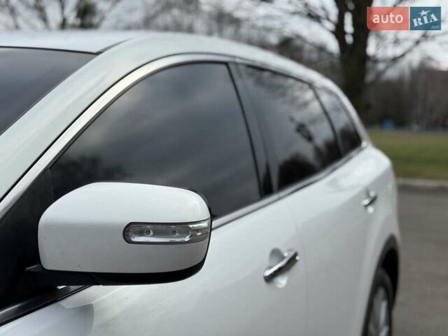 Белый Мазда СХ-9, объемом двигателя 3.73 л и пробегом 250 тыс. км за 7999 $, фото 10 на Automoto.ua