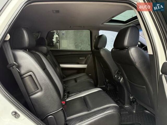 Белый Мазда СХ-9, объемом двигателя 3.73 л и пробегом 250 тыс. км за 7999 $, фото 43 на Automoto.ua