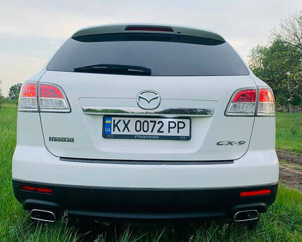 Белый Мазда СХ-9, объемом двигателя 3.7 л и пробегом 189 тыс. км за 10900 $, фото 9 на Automoto.ua