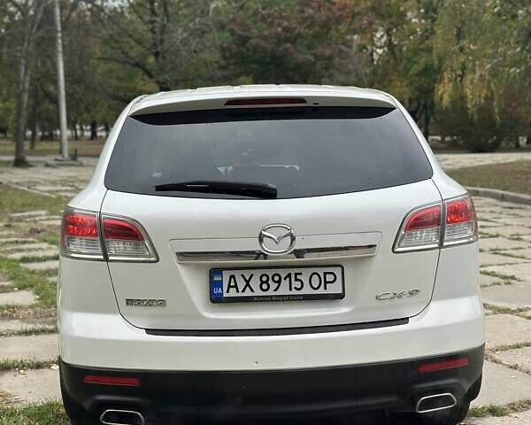Білий Мазда СХ-9, об'ємом двигуна 3.73 л та пробігом 290 тис. км за 10000 $, фото 6 на Automoto.ua