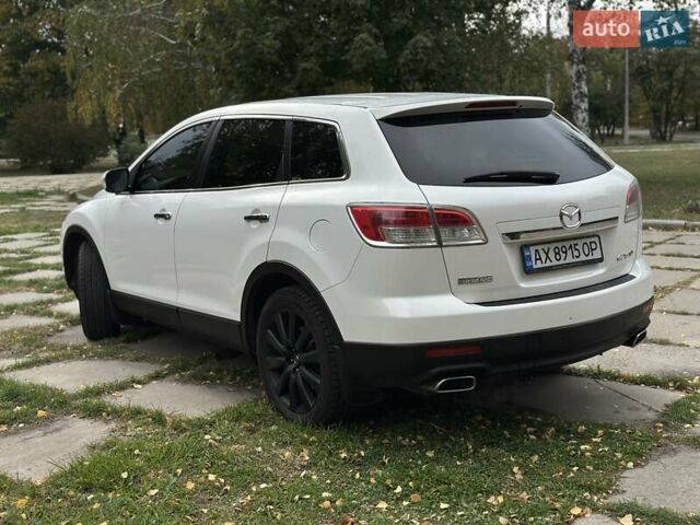 Білий Мазда СХ-9, об'ємом двигуна 3.73 л та пробігом 290 тис. км за 10000 $, фото 5 на Automoto.ua
