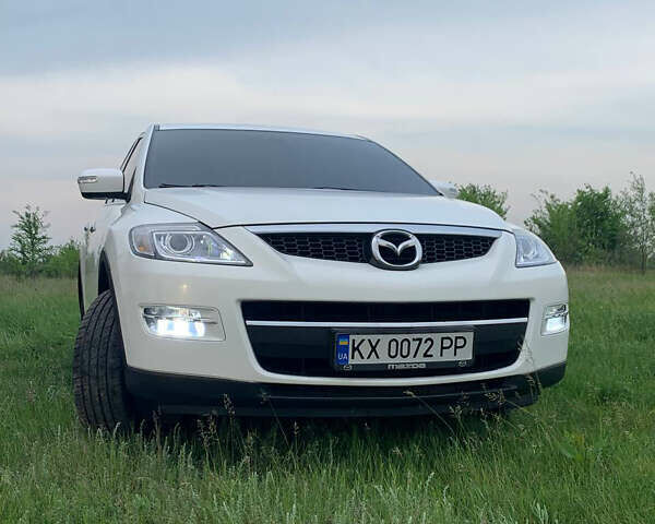 Белый Мазда СХ-9, объемом двигателя 3.7 л и пробегом 189 тыс. км за 10900 $, фото 12 на Automoto.ua
