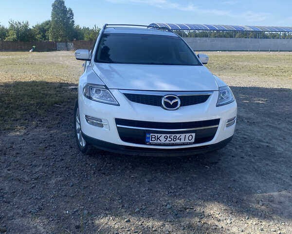 Белый Мазда СХ-9, объемом двигателя 3.7 л и пробегом 260 тыс. км за 10500 $, фото 2 на Automoto.ua