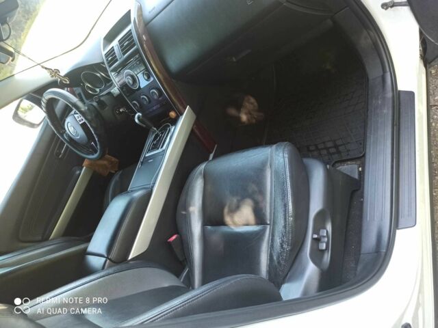 Белый Мазда СХ-9, объемом двигателя 3.5 л и пробегом 200 тыс. км за 9600 $, фото 6 на Automoto.ua