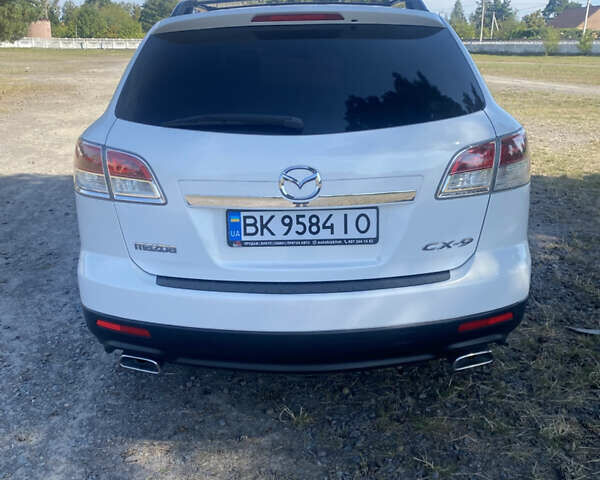 Белый Мазда СХ-9, объемом двигателя 3.7 л и пробегом 260 тыс. км за 10500 $, фото 7 на Automoto.ua