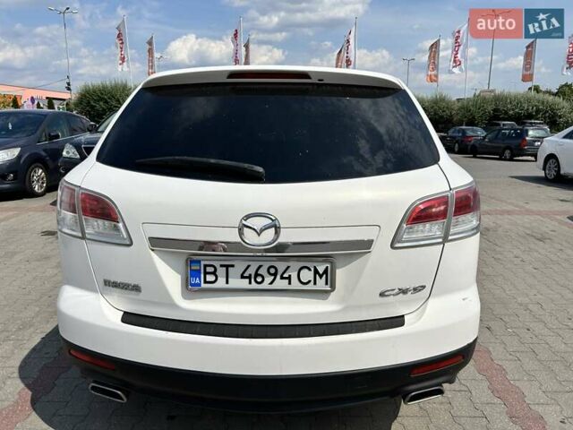 Белый Мазда СХ-9, объемом двигателя 3.73 л и пробегом 220 тыс. км за 10000 $, фото 5 на Automoto.ua