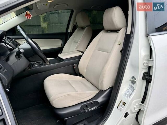 Білий Мазда СХ-9, об'ємом двигуна 3.73 л та пробігом 130 тис. км за 11800 $, фото 7 на Automoto.ua