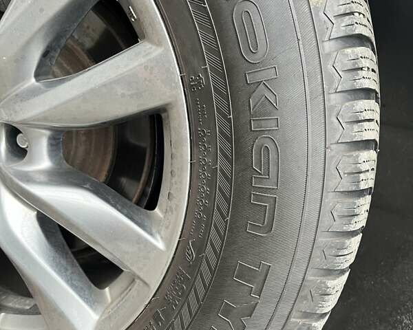 Белый Мазда СХ-9, объемом двигателя 2.5 л и пробегом 151 тыс. км за 20100 $, фото 26 на Automoto.ua