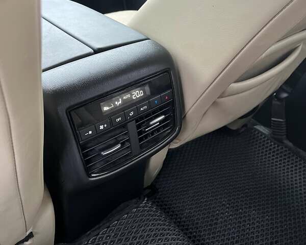 Белый Мазда СХ-9, объемом двигателя 2.5 л и пробегом 151 тыс. км за 20100 $, фото 16 на Automoto.ua