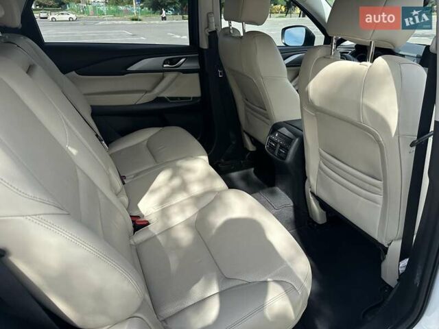 Белый Мазда СХ-9, объемом двигателя 2.49 л и пробегом 79 тыс. км за 19000 $, фото 13 на Automoto.ua