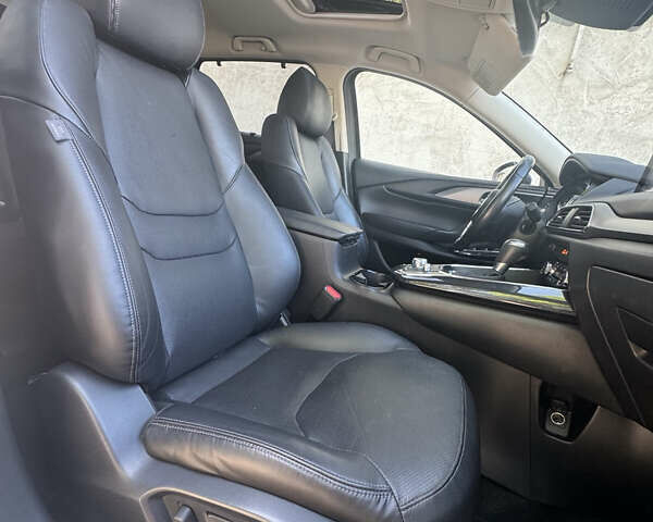 Белый Мазда СХ-9, объемом двигателя 2.49 л и пробегом 170 тыс. км за 18500 $, фото 5 на Automoto.ua