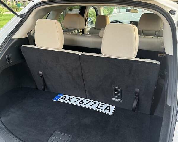 Белый Мазда СХ-9, объемом двигателя 2.49 л и пробегом 175 тыс. км за 17500 $, фото 10 на Automoto.ua