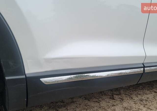 Білий Мазда СХ-9, об'ємом двигуна 2.49 л та пробігом 128 тис. км за 23900 $, фото 19 на Automoto.ua