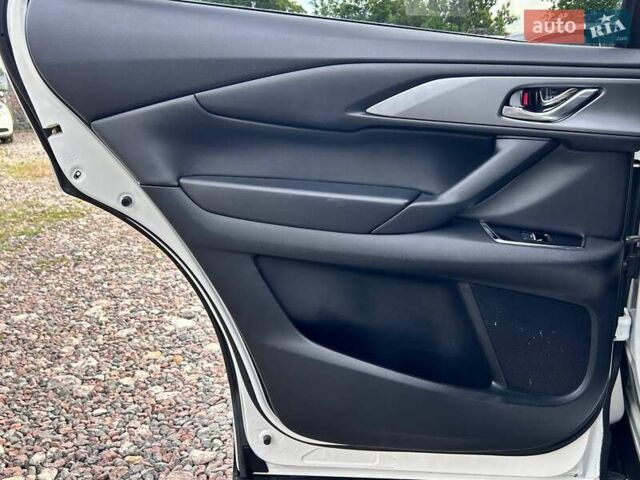 Білий Мазда СХ-9, об'ємом двигуна 2.49 л та пробігом 132 тис. км за 21700 $, фото 26 на Automoto.ua