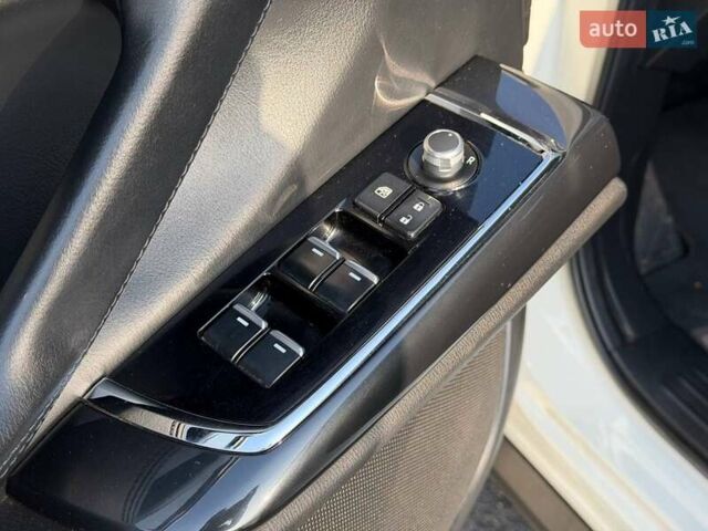 Белый Мазда СХ-9, объемом двигателя 2.49 л и пробегом 128 тыс. км за 22000 $, фото 36 на Automoto.ua