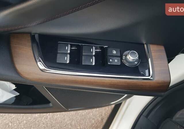 Білий Мазда СХ-9, об'ємом двигуна 2.49 л та пробігом 104 тис. км за 32000 $, фото 13 на Automoto.ua