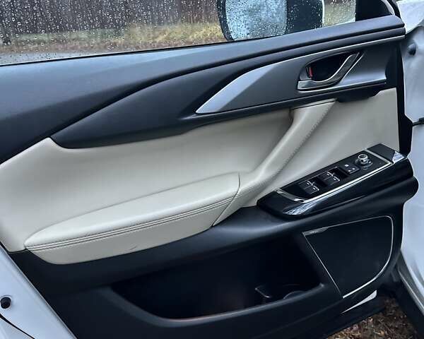 Білий Мазда СХ-9, об'ємом двигуна 2.49 л та пробігом 157 тис. км за 21900 $, фото 8 на Automoto.ua