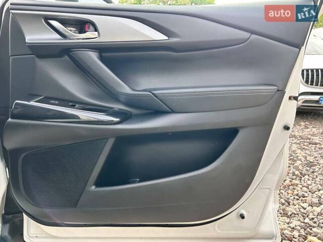 Білий Мазда СХ-9, об'ємом двигуна 2.49 л та пробігом 132 тис. км за 21700 $, фото 34 на Automoto.ua