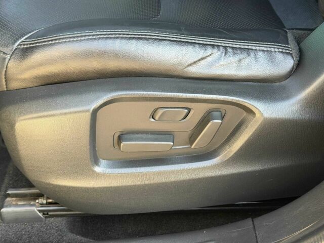 Белый Мазда СХ-9, объемом двигателя 2.5 л и пробегом 128 тыс. км за 22000 $, фото 21 на Automoto.ua