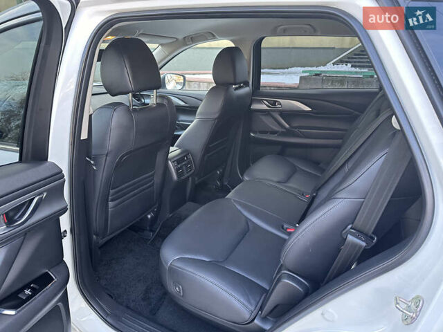 Білий Мазда СХ-9, об'ємом двигуна 2.49 л та пробігом 72 тис. км за 36000 $, фото 8 на Automoto.ua