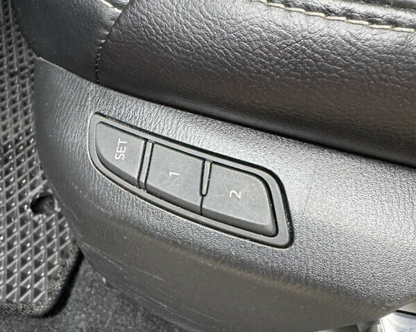 Белый Мазда СХ-9, объемом двигателя 2.49 л и пробегом 79 тыс. км за 32000 $, фото 18 на Automoto.ua