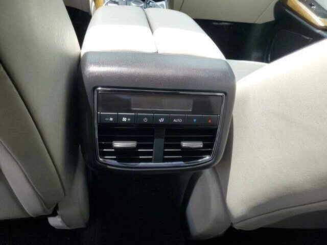 Білий Мазда СХ-9, об'ємом двигуна 2.5 л та пробігом 17 тис. км за 20000 $, фото 6 на Automoto.ua