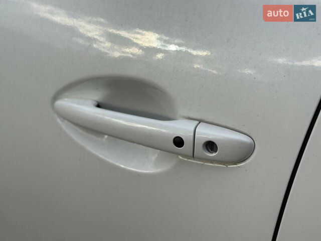 Белый Мазда СХ-9, объемом двигателя 2.5 л и пробегом 75 тыс. км за 23899 $, фото 48 на Automoto.ua