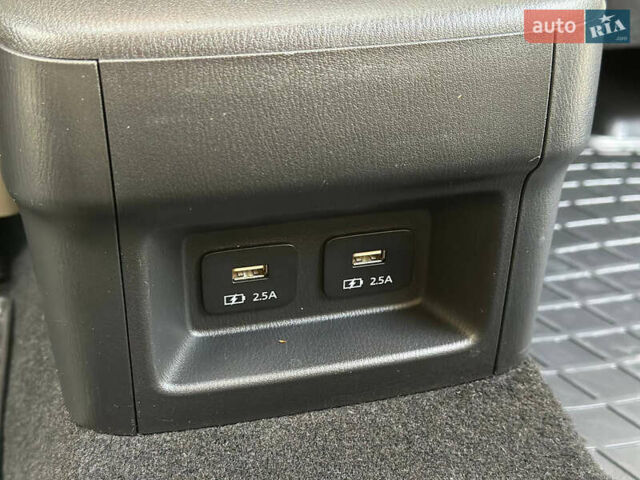 Белый Мазда СХ-9, объемом двигателя 2.5 л и пробегом 75 тыс. км за 23899 $, фото 44 на Automoto.ua