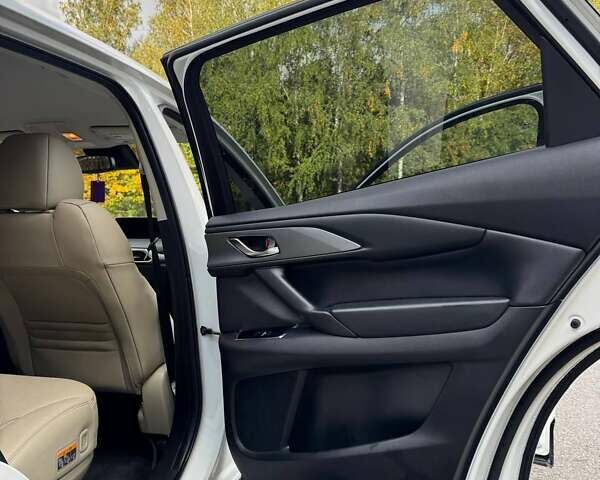 Білий Мазда СХ-9, об'ємом двигуна 2.49 л та пробігом 79 тис. км за 21500 $, фото 17 на Automoto.ua
