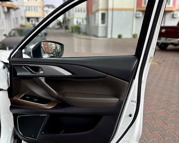Белый Мазда СХ-9, объемом двигателя 2.49 л и пробегом 48 тыс. км за 28990 $, фото 26 на Automoto.ua